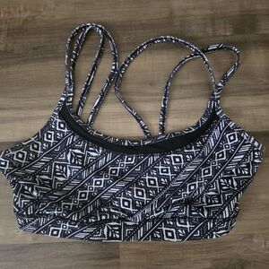 GAIAM Monochrome Geometric Sports Bra